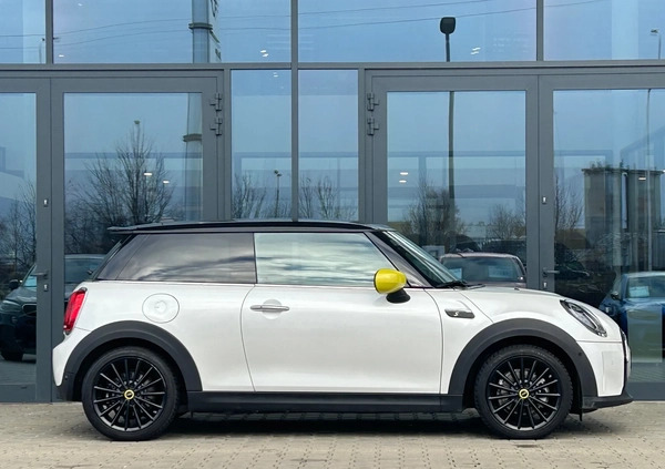 MINI Cooper cena 139000 przebieg: 3400, rok produkcji 2022 z Chociwel małe 79